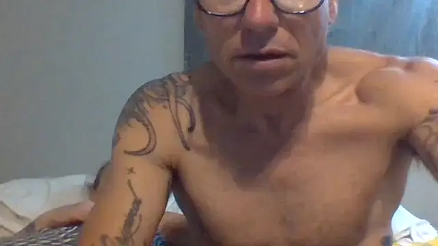 Pcsammy73 online show from May 2026 08:01:01 AM