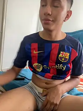 Leonarrrd 01 online show from December 2024 06:24:02 PM