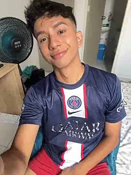 Leonarrrd 01 online show from February 2025 07:07:01 PM