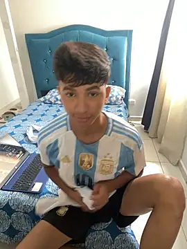 Leonarrrd 01 online show from March 2025 04:55:02 PM