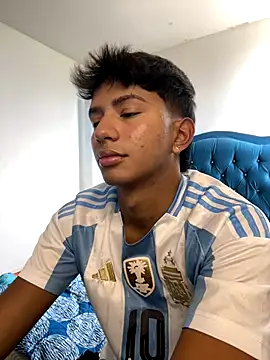 Leonarrrd 01 online show from October 2025 08:16:02 PM