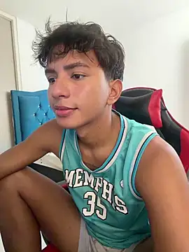 Leonarrrd 01 online show from March 2026 08:17:01 PM