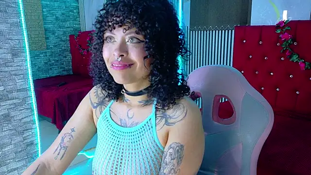 miahernadez303av online show from April 2026 03:18:01 AM