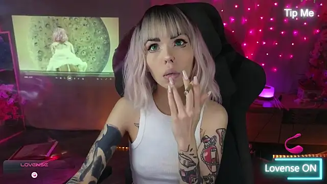 Kerry Kirk online show from February 2026 11:31:01 PM