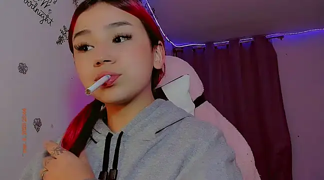 Snapshot of madisonx17 chatting on March 2025 04:45:01 AM madisonx17 online show from March 2025 04:45:01 AM