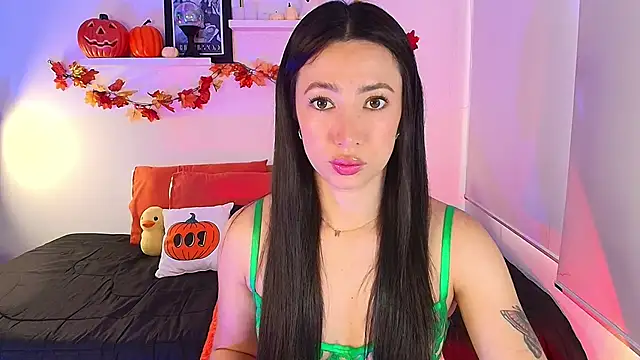 lilyy evanss online show from October 2025 09:19:02 PM