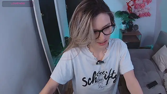 Lucy Princes online show from September 2025 06:29:02 AM