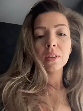 Snapshot of SonyaD_ chatting on March 2025 06:52:02 AM SonyaD online show from March 2025 06:52:02 AM