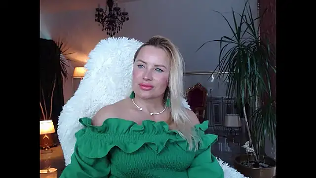 Snapshot of eyesangel22 chatting on December 2024 10:23:02 AM eyesangel22 online show from December 2024 10:23:02 AM