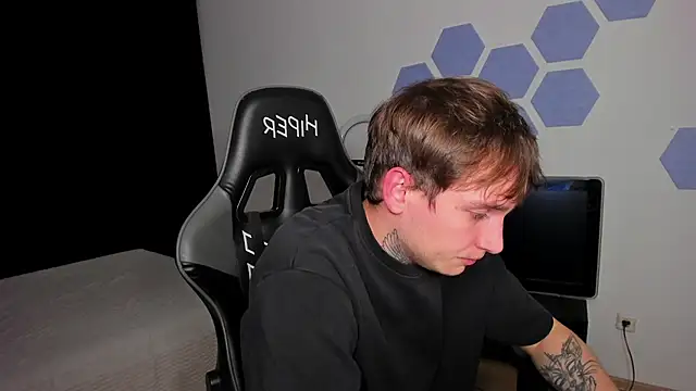 Chris Tyson online show from October 2025 10:41:01 PM