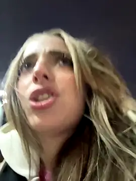 LoraaDoll online show from November 2025 02:52:02 PM