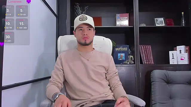 EdwardRoss  online show from February 2025 07:38:01 PM