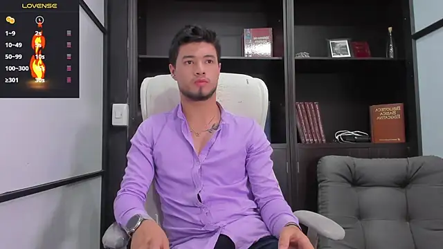 EdwardRoss  online show from February 2025 07:23:01 PM