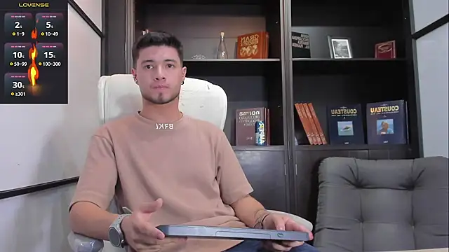 EdwardRoss  online show from March 2025 09:29:01 PM