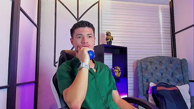 EdwardRoss  online show from September 2025 06:41:02 PM