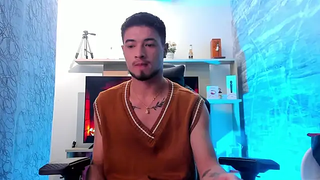 EdwardRoss  online show from February 2026 11:19:01 PM