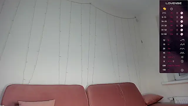 Snapshot of Ria_Woodss chatting on January 2025 05:06:01 PM Ria Woodss online show from January 2025 05:06:01 PM