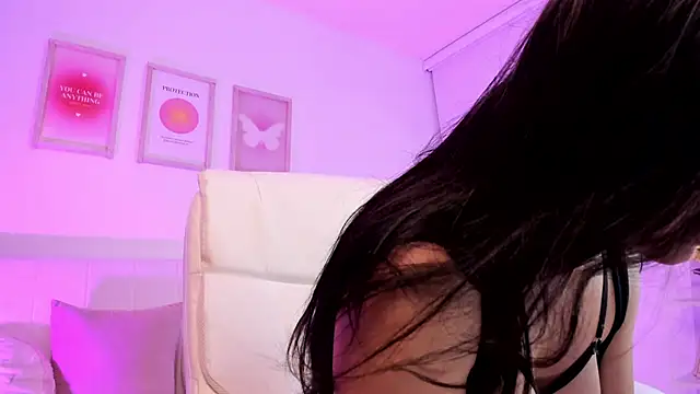 Steff London online show from January 2025 02:19:02 AM