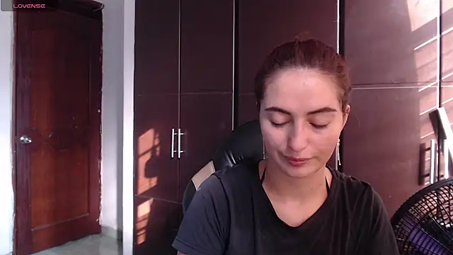 Snapshot of Kate_lorens9 chatting on January 2025 09:12:01 PM Kate lorens9 online show from January 2025 09:12:01 PM