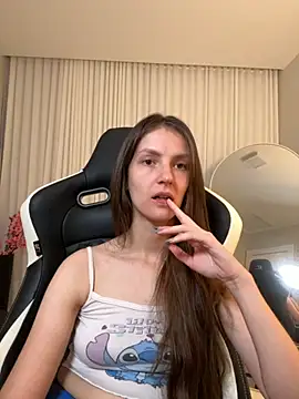 upssnowy online show from October 2025 06:39:02 PM