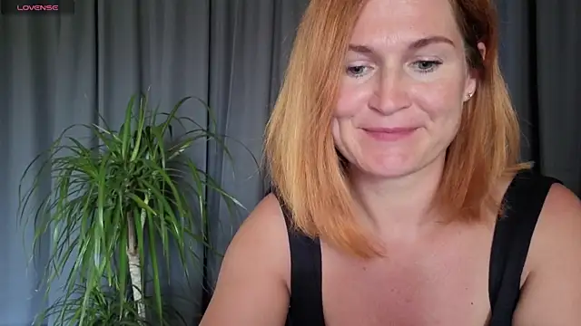 Snapshot of Sheandhim23 chatting on May 2026 11:07:01 AM Sheandhim23 online show from May 2026 11:07:01 AM