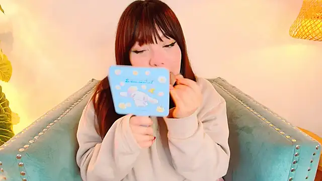 Snapshot of Fluffy_Bubble21 chatting on March 2025 10:36:02 AM Fluffy Bubble21 online show from March 2025 10:36:02 AM