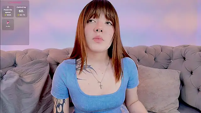 Snapshot of Fluffy_Bubble21 chatting on September 2025 03:17:01 AM Fluffy Bubble21 online show from September 2025 03:17:01 AM