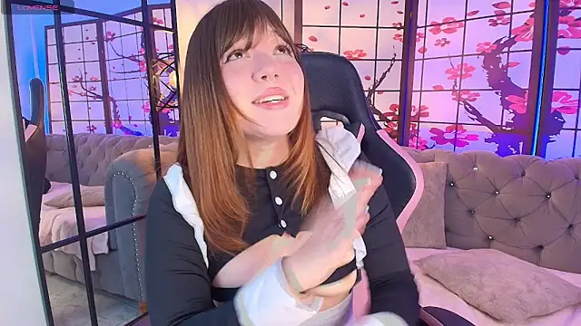 Fluffy Bubble21 online show from March 2026 04:49:01 AM