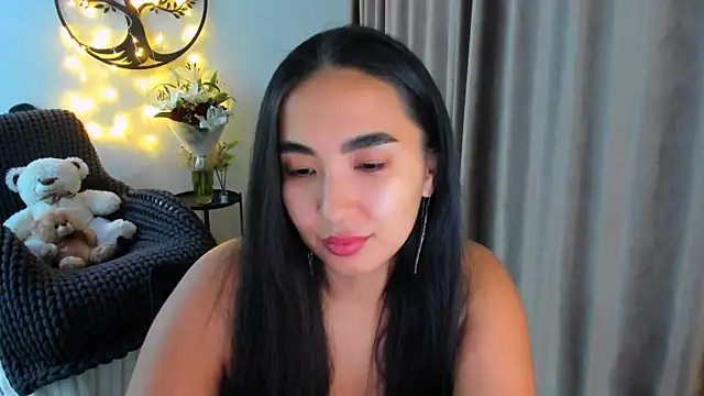 worldofkim online show from February 2026 09:16:02 PM