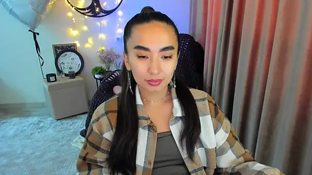 worldofkim online show from April 2026 07:55:03 AM