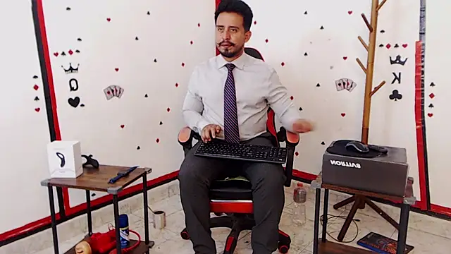Snapshot of KalethBigDick chatting on January 2025 10:02:01 PM KalethBigDick online show from January 2025 10:02:01 PM