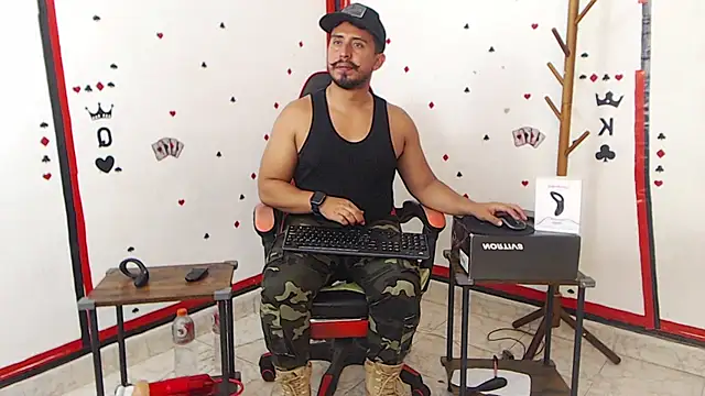 Snapshot of KalethBigDick chatting on January 2025 10:28:02 AM KalethBigDick online show from January 2025 10:28:02 AM