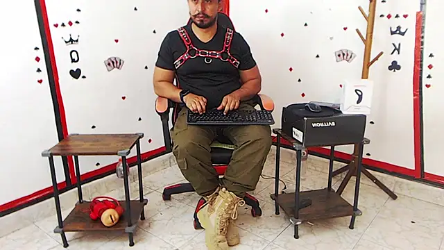 Snapshot of KalethBigDick chatting on January 2025 11:35:01 AM KalethBigDick online show from January 2025 11:35:01 AM
