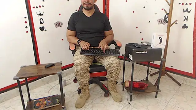 Snapshot of KalethBigDick chatting on February 2025 04:47:01 PM KalethBigDick online show from February 2025 04:47:01 PM