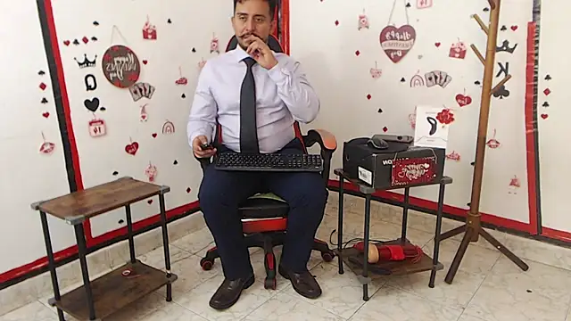 Snapshot of KalethBigDick chatting on February 2025 03:04:02 AM KalethBigDick online show from February 2025 03:04:02 AM