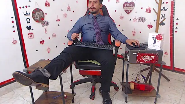 Snapshot of KalethBigDick chatting on February 2025 11:33:01 AM KalethBigDick online show from February 2025 11:33:01 AM