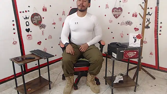 Snapshot of KalethBigDick chatting on February 2025 02:15:02 PM KalethBigDick online show from February 2025 02:15:02 PM
