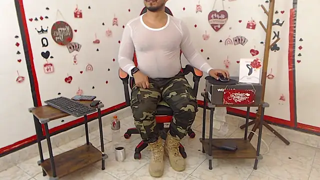 Snapshot of KalethBigDick chatting on February 2025 10:17:02 PM KalethBigDick online show from February 2025 10:17:02 PM