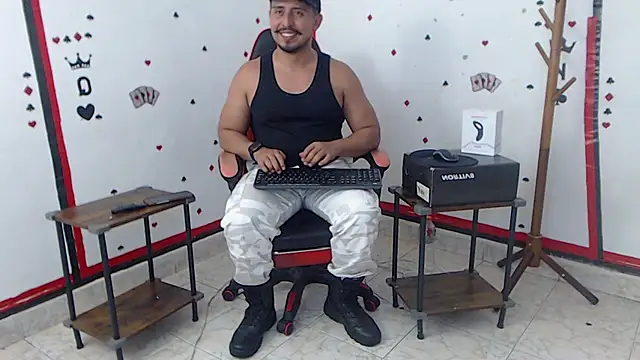 Snapshot of KalethBigDick chatting on March 2025 07:25:01 PM KalethBigDick online show from March 2025 07:25:01 PM