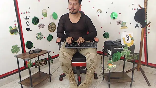 Snapshot of KalethBigDick chatting on March 2025 10:17:01 PM KalethBigDick online show from March 2025 10:17:01 PM