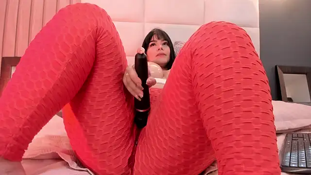 Snapshot of Miah_gomez_ chatting on January 2025 10:41:02 PM Miah gomez online show from January 2025 10:41:02 PM