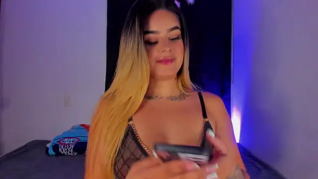 AmyStevenss online show from October 2025 10:54:02 PM