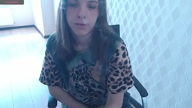 Snapshot of LisaHeart chatting on July 2026 10:54:01 AM LisaHeart online show from July 2026 10:54:01 AM