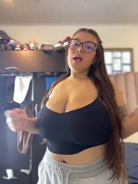 Michellesexxy online show from October 2025 09:21:01 PM