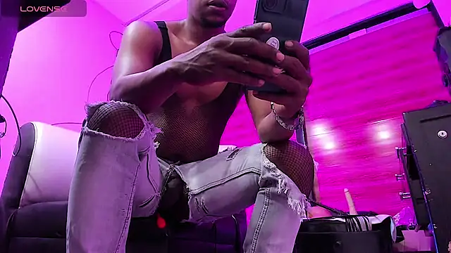 AlejoKhalifa  online show from February 2025 09:30:02 AM