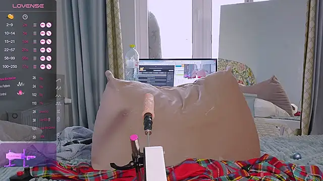 Meukotis online show from October 2025 11:20:02 AM