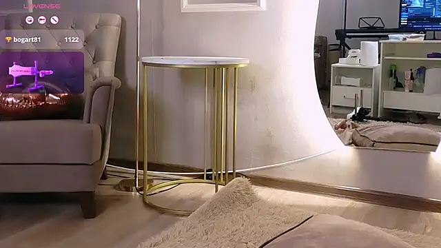 Britney Lynch online show from February 2025 12:10:02 AM