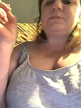 jusichka online show from February 2025 07:48:02 PM