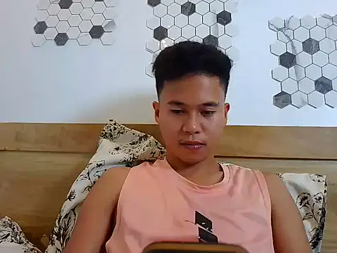 Asiantwink21 online show from September 2025 05:05:02 PM