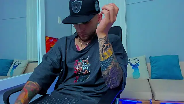 Drako Lamar online show from December 2024 03:33:02 PM